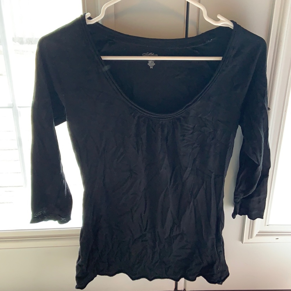 Medium U-Neck Long Sleeve